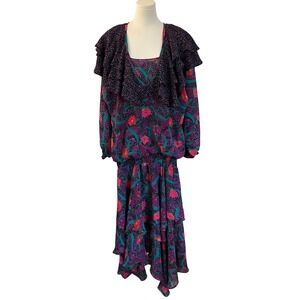 Vintage Ailes Woman Purple Floral Chiffon Boho Maxi Dress Ruffle Cape 1980s  16